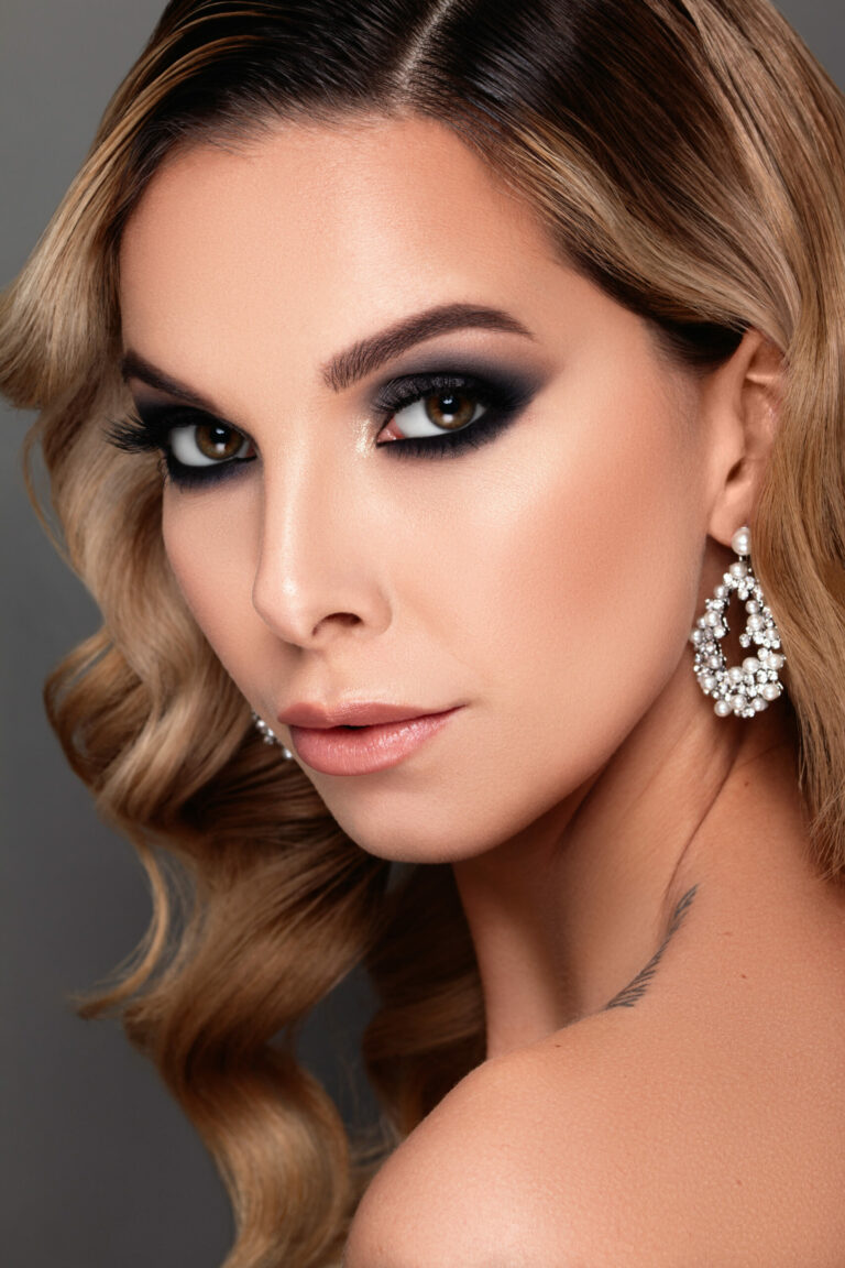 Online Make-up Kurs Look: Francesca Beauty Foto Smokey Eyes